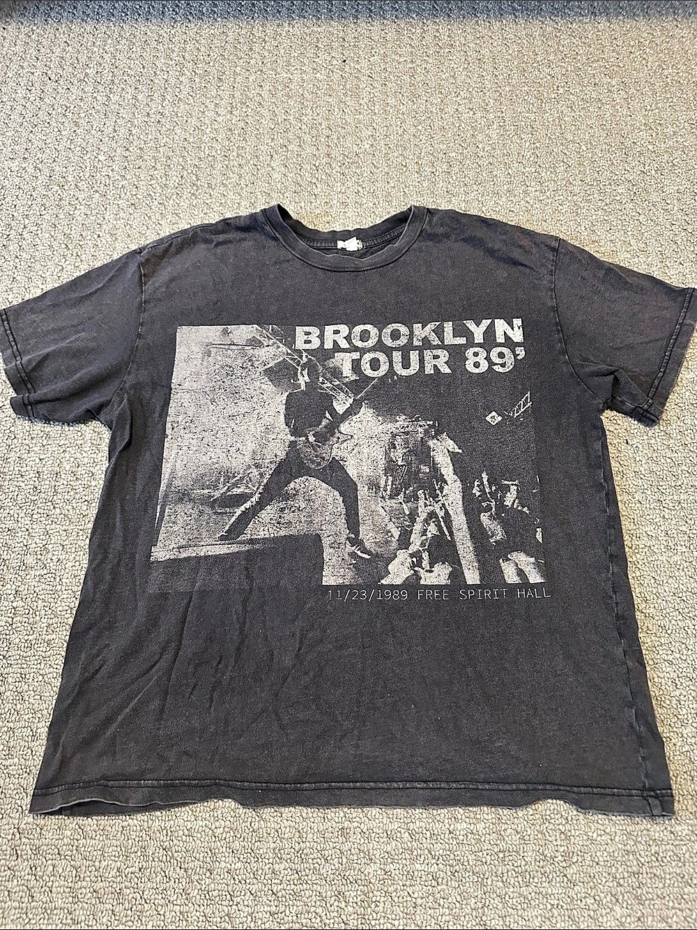 Garage Brooklyn Tour 89 Boyfriend Tee Graphic Tee Black XS (Oversized)